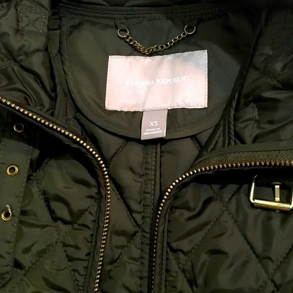 LIGHTWEIGHT BANANA REPUBLIC QUILTED JACKET - Picture 2 of 9